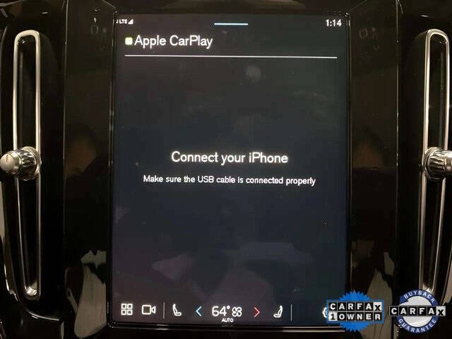 2025 Volvo XC40 B5 Plus Bright Theme