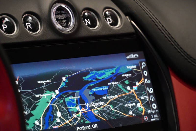 2021 Aston Martin DBX