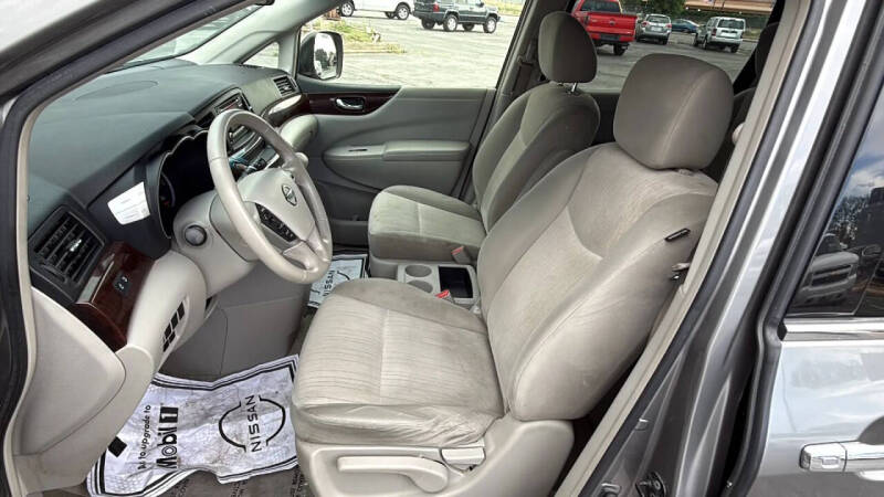 2012 Nissan Quest