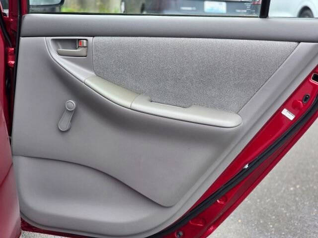 2004 Toyota Corolla CE