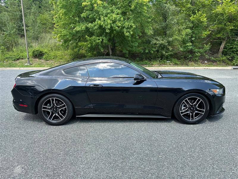 2017 Ford Mustang V6