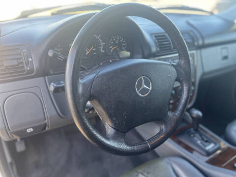 1999 Mercedes-Benz M-Class ML 320