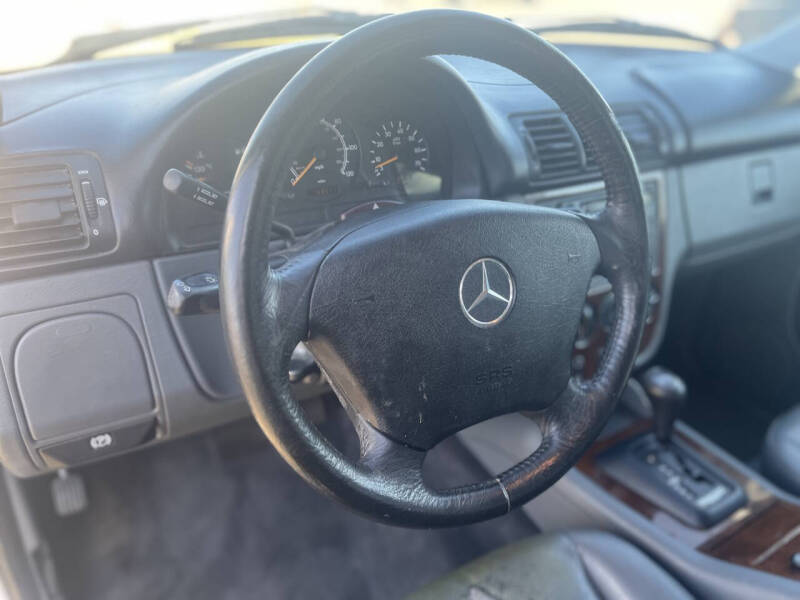 1999 Mercedes-Benz M-Class ML 320
