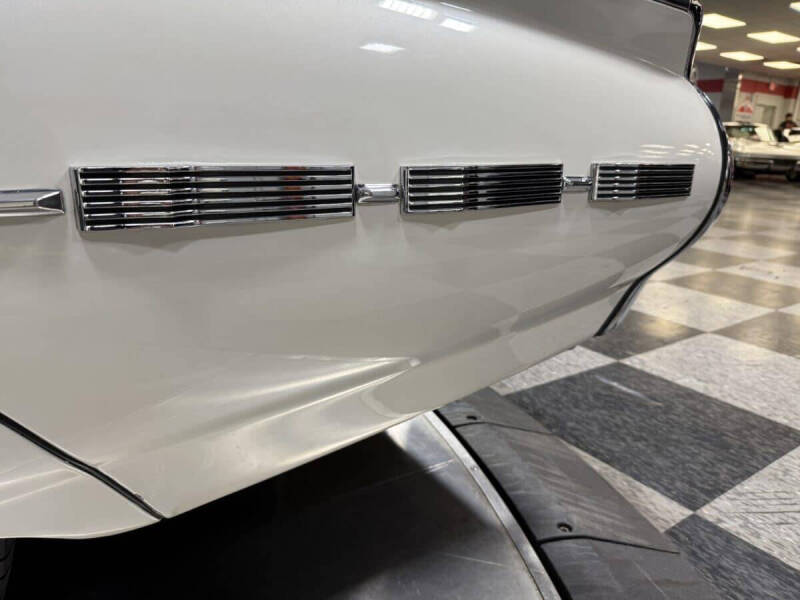 1962 Ford Thunderbird