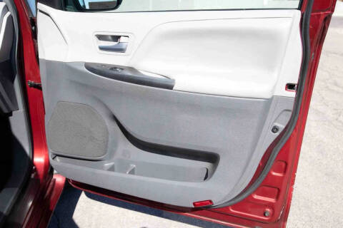 2017 Toyota Sienna