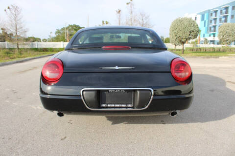 2005 Ford Thunderbird Deluxe