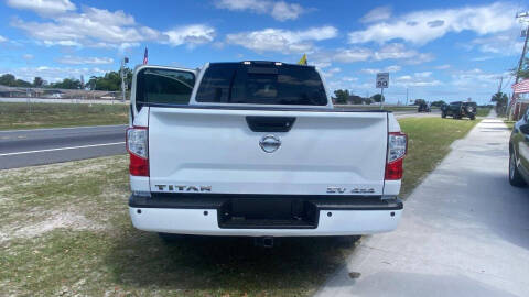 2017 Nissan Titan SV