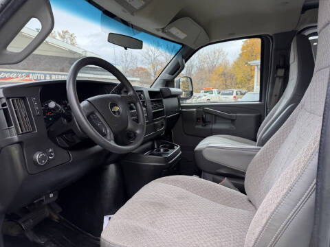 2017 Chevrolet Express 2500