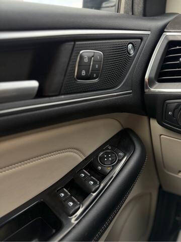 2020 Ford Edge Titanium