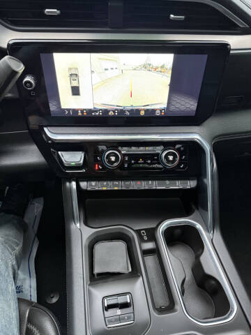 2024 GMC Sierra 3500HD Denali