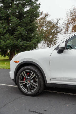 2013 Porsche Cayenne S