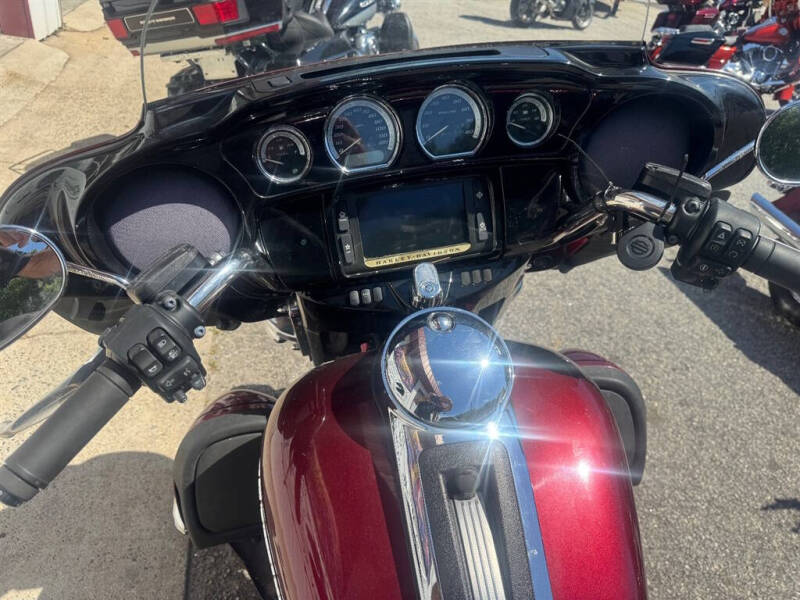 2017 Harley-Davidson FLHTK -