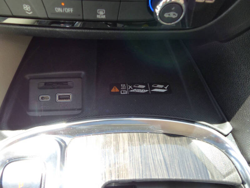 2023 Buick Enclave Essence