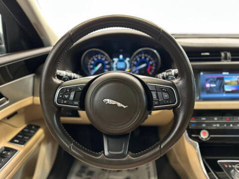 2016 Jaguar XF 35t Premium