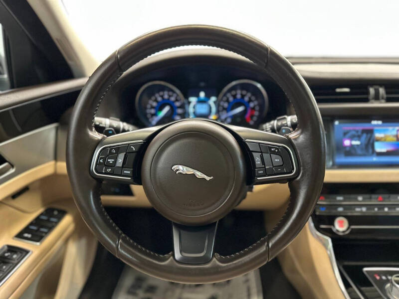 2016 Jaguar XF 35t Premium