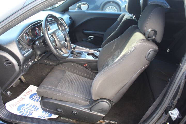 2019 Dodge Challenger SXT