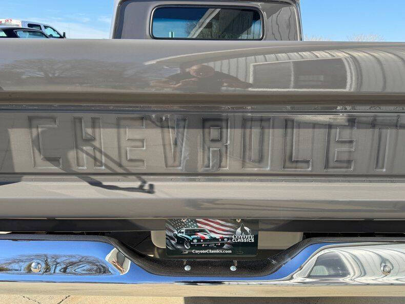 1961 Chevrolet Apache