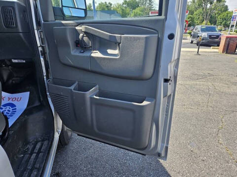 2024 Chevrolet Express 2500