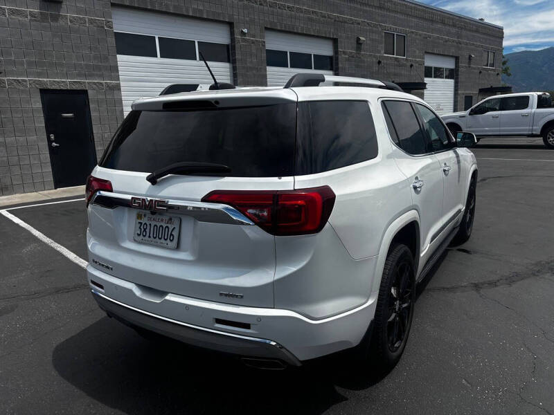 2017 GMC Acadia Denali
