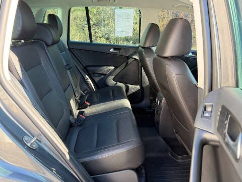 2015 Volkswagen Tiguan SE