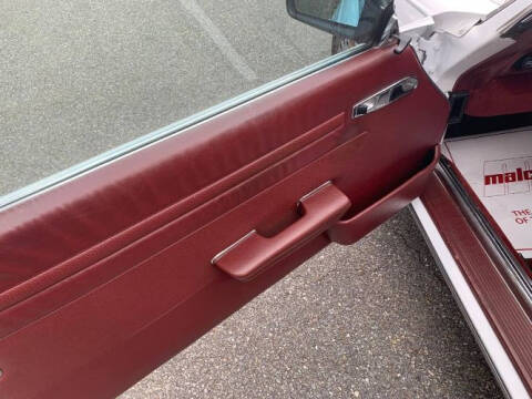 1986 Mercedes-Benz 560-Class 560 SL