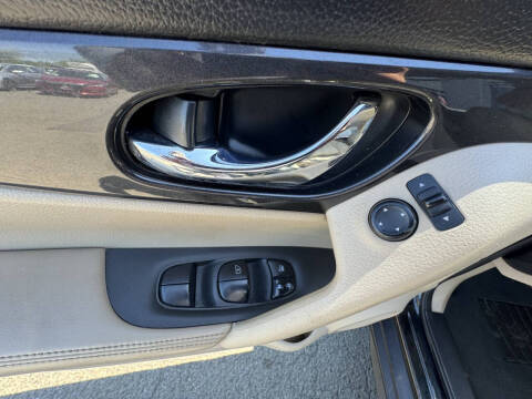 2017 Nissan Rogue S