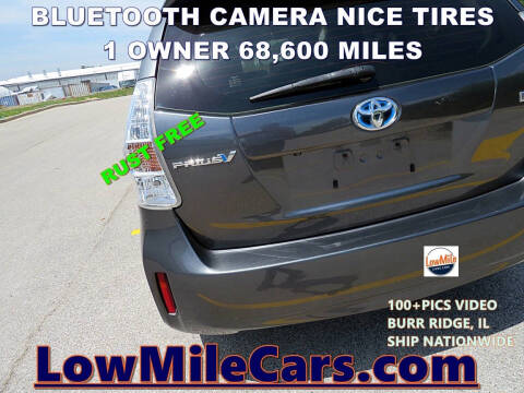 2014 Toyota Prius v Two