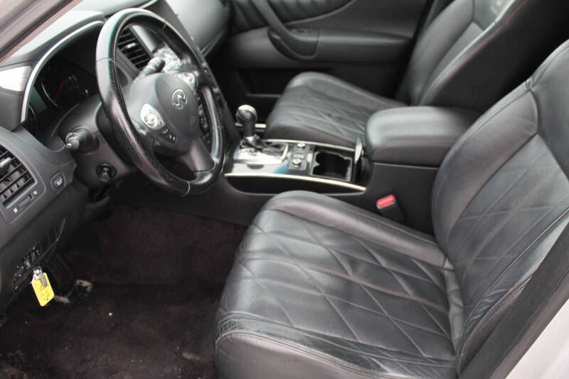 2010 Infiniti FX35
