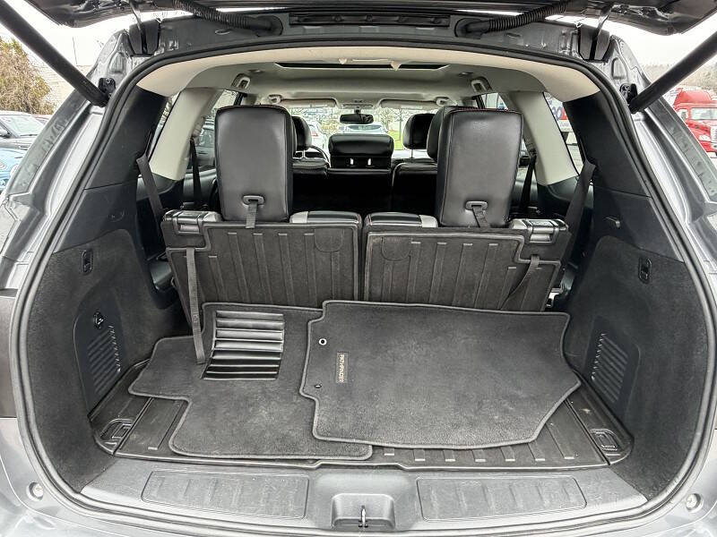 2019 Nissan Pathfinder SL