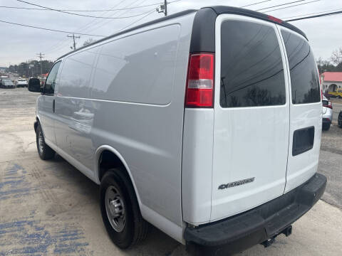2023 Chevrolet Express 2500