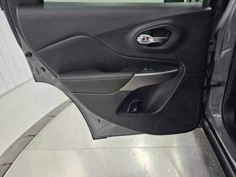 2021 Jeep Cherokee Freedom