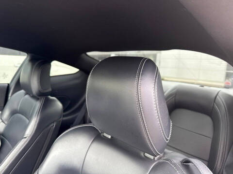 2024 Ford Mustang EcoBoost Premium