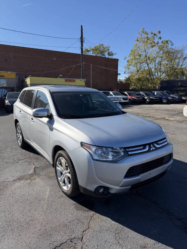 2014 Mitsubishi Outlander SE