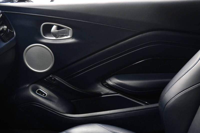 2020 Aston Martin Vantage