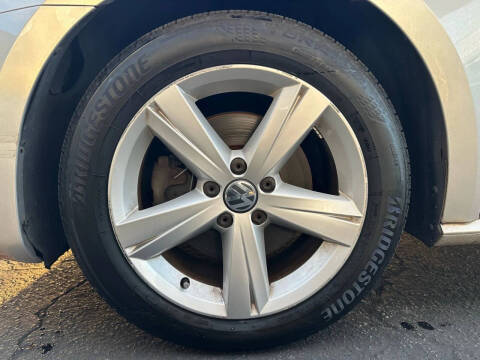 2013 Volkswagen Passat