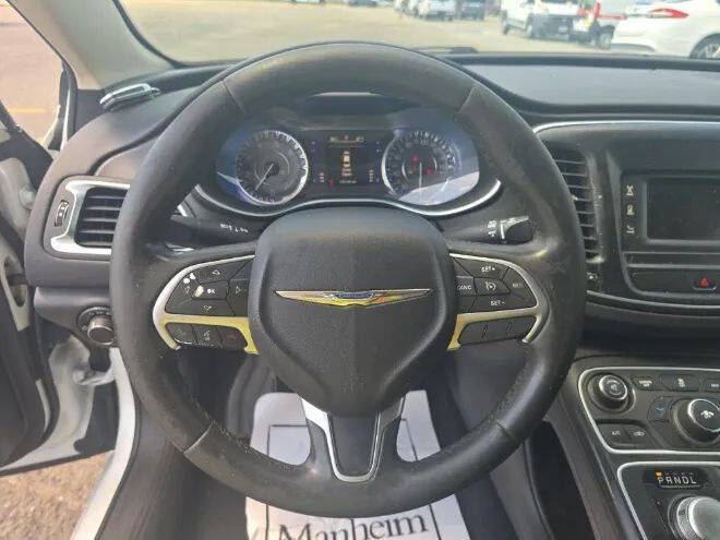 2015 Chrysler 200 Limited