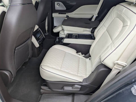 2022 Lincoln Aviator Black Label