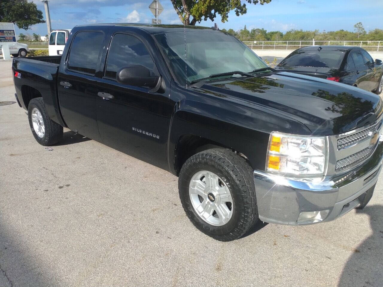 2012 Chevrolet Silverado Pickup - $11,950