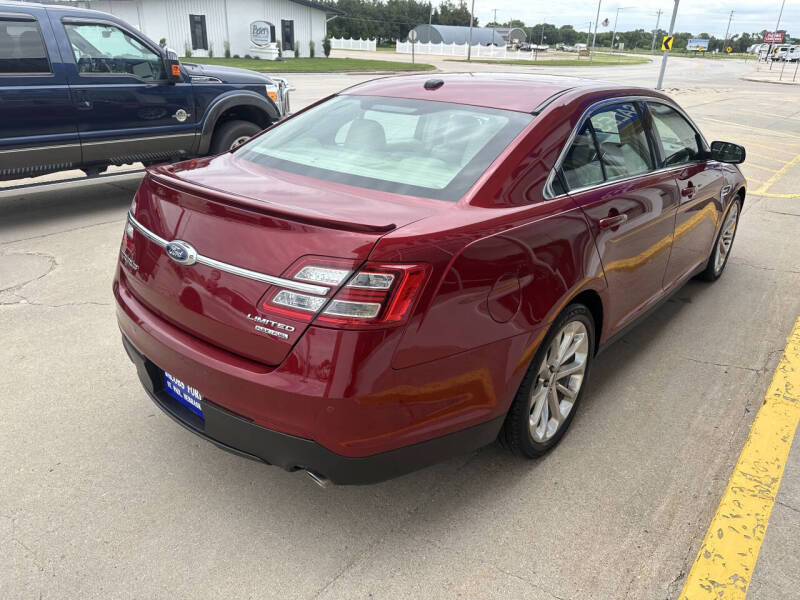 2015 Ford Taurus Limited