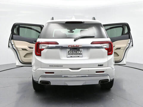2023 GMC Acadia Denali