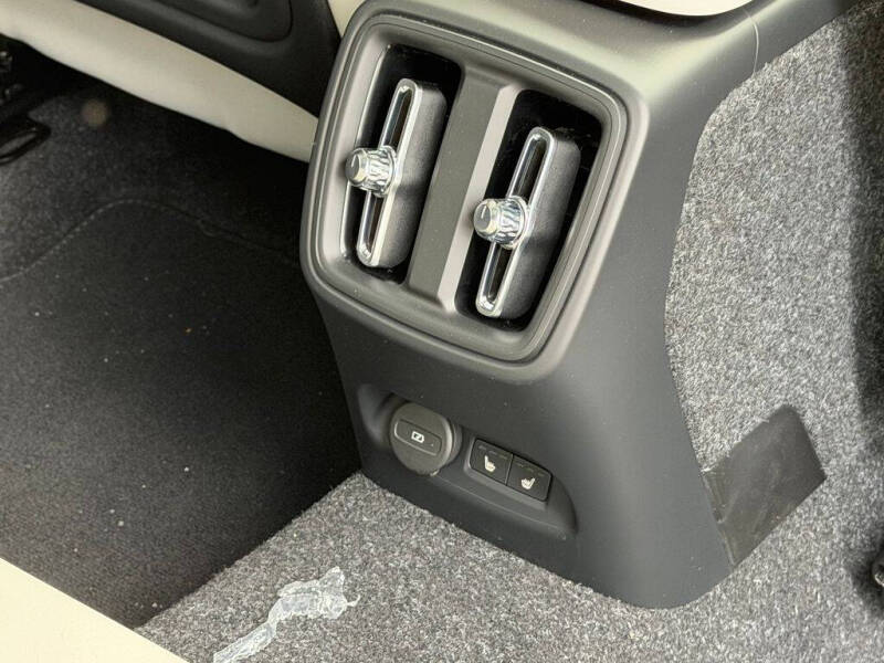 2026 Volvo EX40 Plus