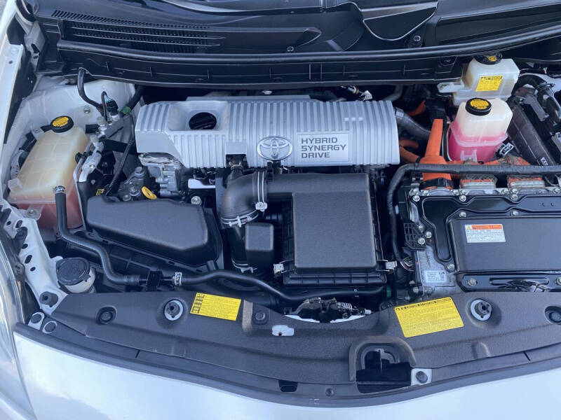 2013 Toyota Prius Two