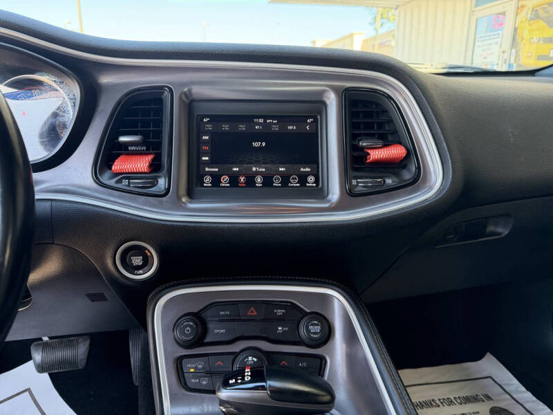 2020 Dodge Challenger SXT