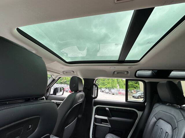 2022 Land Rover Defender 110 S