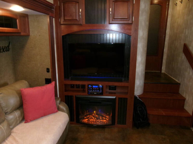 2015 Winnebago Latitude 36rk