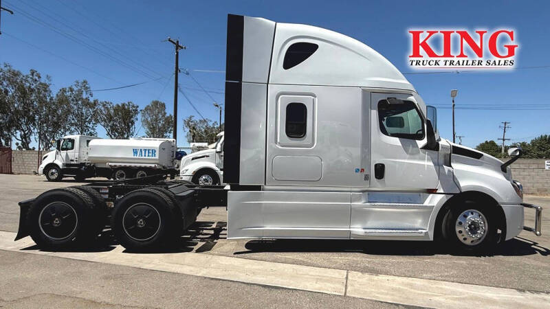2023 Freightliner Cascadia