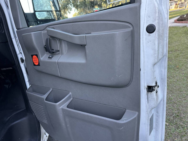 2017 Chevrolet Express 2500