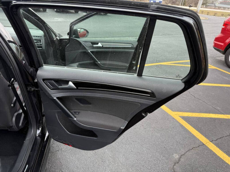 2017 Volkswagen Golf GTI