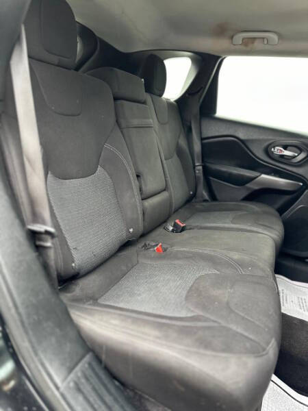2019 Jeep Cherokee Latitude