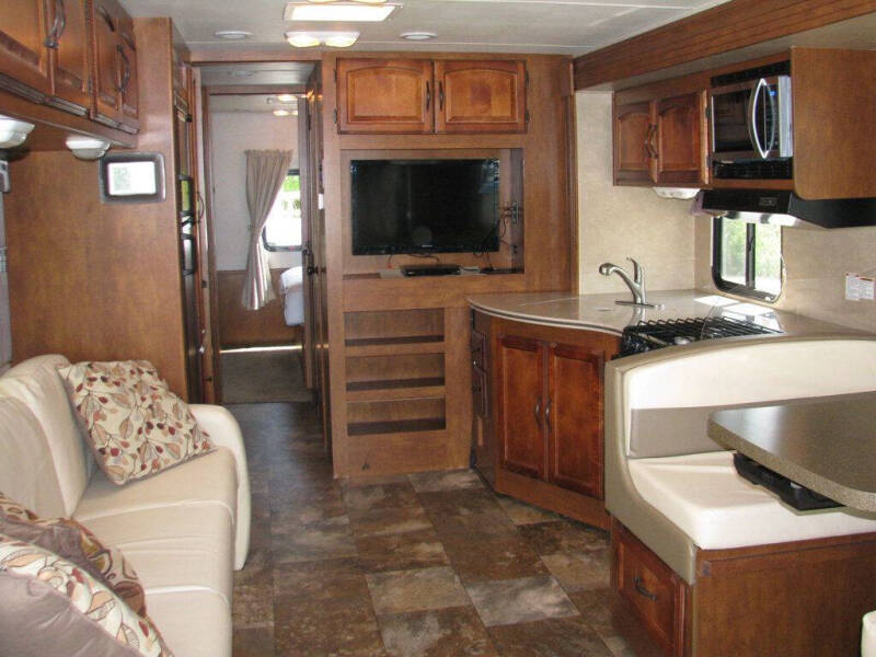 2013 Ford Motorhome Chassis